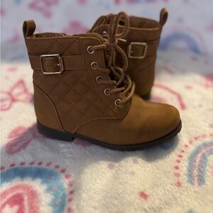 Brown Quilted Lace-Up Boots